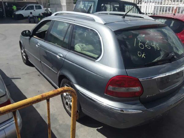 PILOTO TRASERO DERECHO JAGUAR X-TYPE - Imagen 4