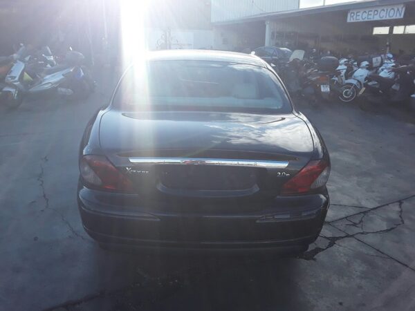 PILOTO TRASERO DERECHO JAGUAR X-TYPE - Imagen 4