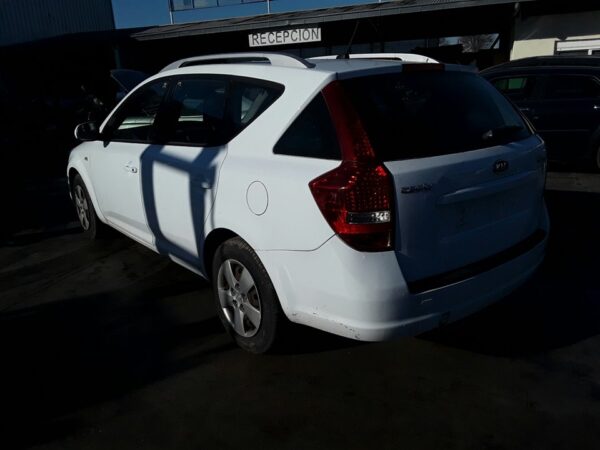 PUERTA TRASERA IZQUIERDA KIA CEE'D - Imagen 4