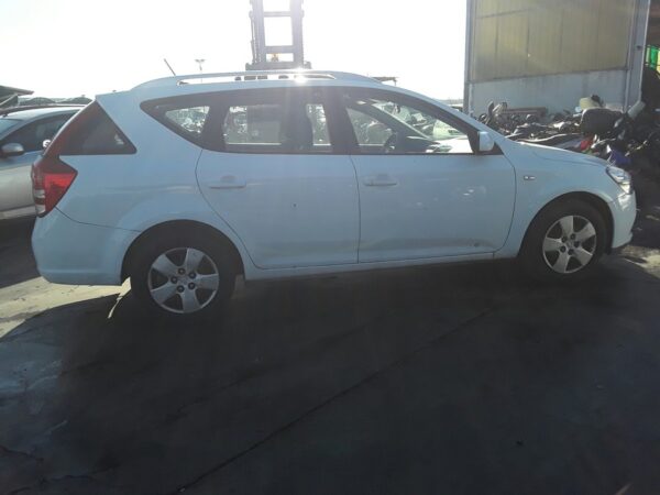PUERTA TRASERA IZQUIERDA KIA CEE'D - Imagen 5
