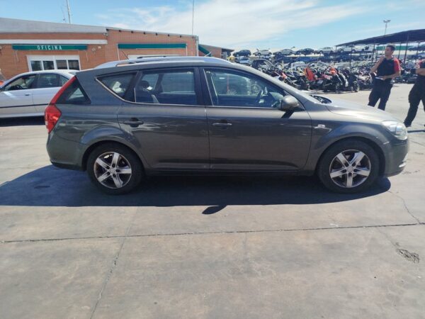 MOTOR COMPLETO KIA CEED (ED) - Imagen 4