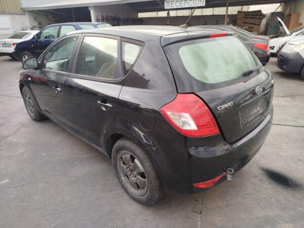 SALPICADERO KIA CEED (ED) - Imagen 4