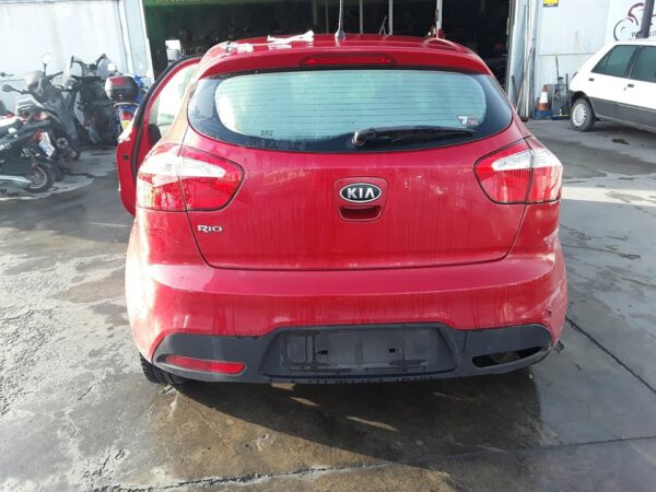 PILOTO TRASERO DERECHO KIA RIO - Imagen 4