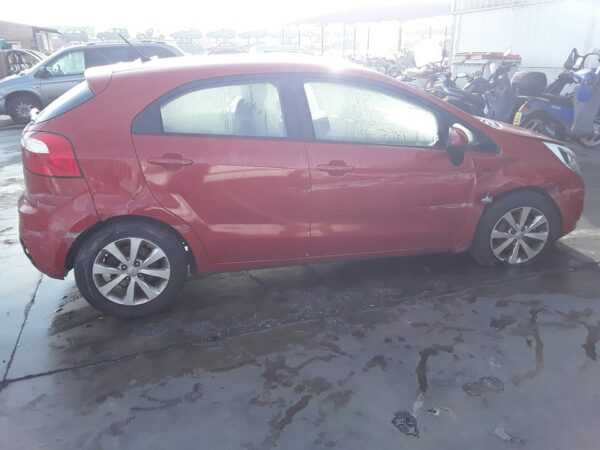 SALPICADERO KIA RIO - Imagen 5