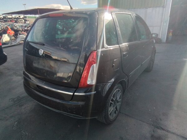 TRANSMISION DELANTERA IZQUIERDA LANCIA MUSA - Imagen 4