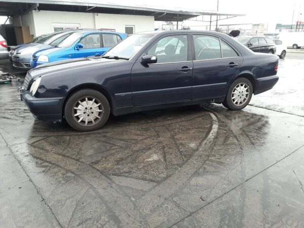 FARO IZQUIERDO MERCEDES CLASE E  BERLINA DIESEL - Imagen 3