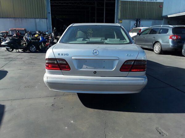 CERRADURA PUERTA DELANTERA DERECHA MERCEDES CLASE E  FAMILIAR - Imagen 5