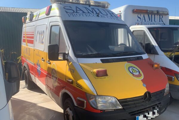 FARO IZQUIERDO MERCEDES-BENZ SPRINTER CAMIÓN
