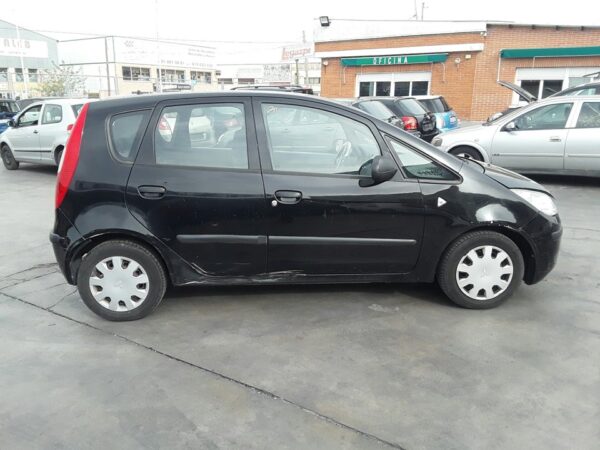 FARO IZQUIERDO MITSUBISHI COLT BERLINA 3 (Z30) - Imagen 3
