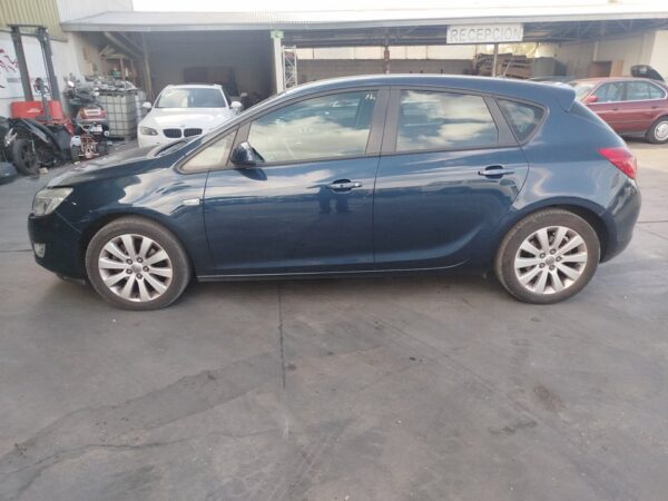 RADIADOR AGUA OPEL ASTRA J BERLINA 5P - Imagen 3