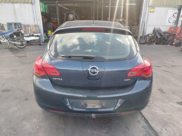 PILOTO TRASERO IZQUIERDO OPEL ASTRA J BERLINA 5P - Imagen 5