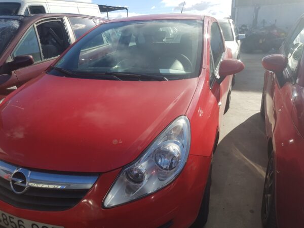 PILOTO TRASERO DERECHO OPEL CORSA D - Imagen 2