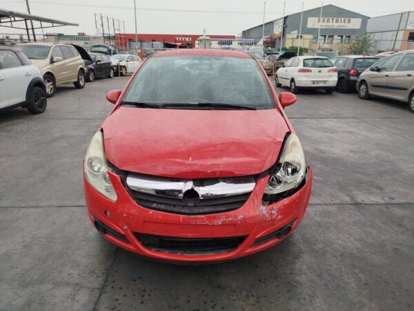 PILOTO TRASERO IZQUIERDO OPEL CORSA D - Imagen 2