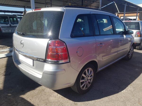 MOTOR ARRANQUE OPEL ZAFIRA B - Imagen 4