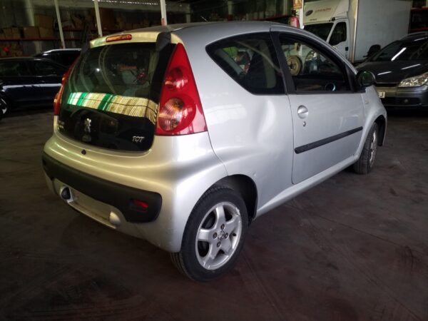FARO DERECHO PEUGEOT 107 - Imagen 4