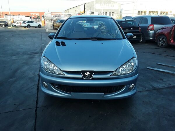 FARO IZQUIERDO PEUGEOT 206 - Imagen 2