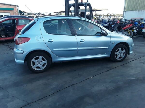 FARO IZQUIERDO PEUGEOT 206 - Imagen 4