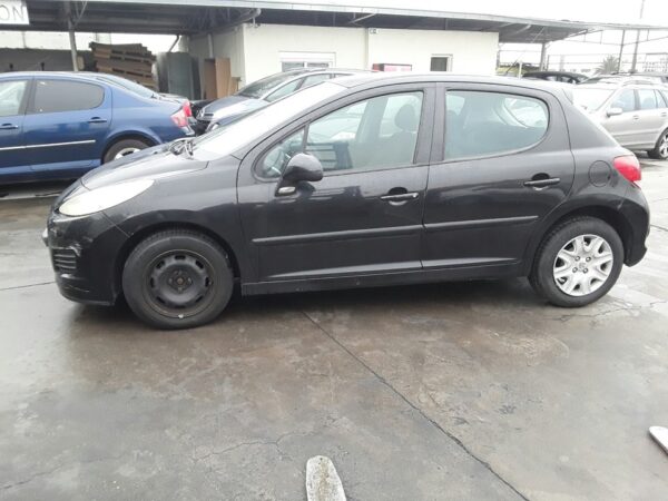 PARAGOLPES TRASERO PEUGEOT 207 - Imagen 4