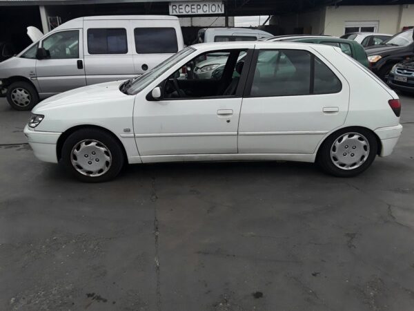ELEVALUNAS DELANTERO DERECHO PEUGEOT 306 BERLINA 3/4/5 PUERTAS - Imagen 3