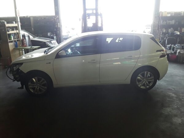 PARAGOLPES TRASERO PEUGEOT 308 - Imagen 3
