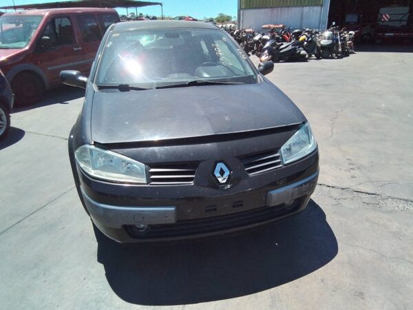 FARO IZQUIERDO RENAULT MEGANE II BERLINA 3P - Imagen 2