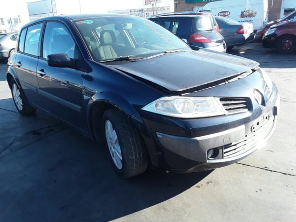 FARO IZQUIERDO RENAULT MEGANE II CLASSIC BERLINA - Imagen 4
