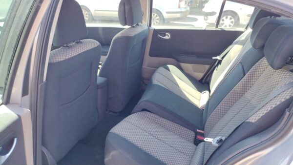 CAJA CAMBIOS RENAULT MEGANE II CLASSIC BERLINA - Imagen 4