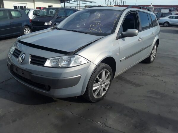 PARAGOLPES DELANTERO RENAULT MEGANE II FAMILIAR - Imagen 5