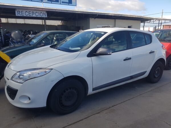 MODULO ELECTRONICO RENAULT MEGANE III BERLINA 5P - Imagen 2