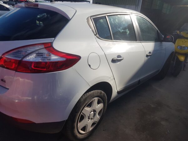 MODULO ELECTRONICO RENAULT MEGANE III BERLINA 5P - Imagen 3