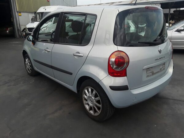 PILOTO TRASERO DERECHO RENAULT MODUS - Imagen 2