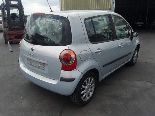 PILOTO TRASERO DERECHO RENAULT MODUS - Imagen 3