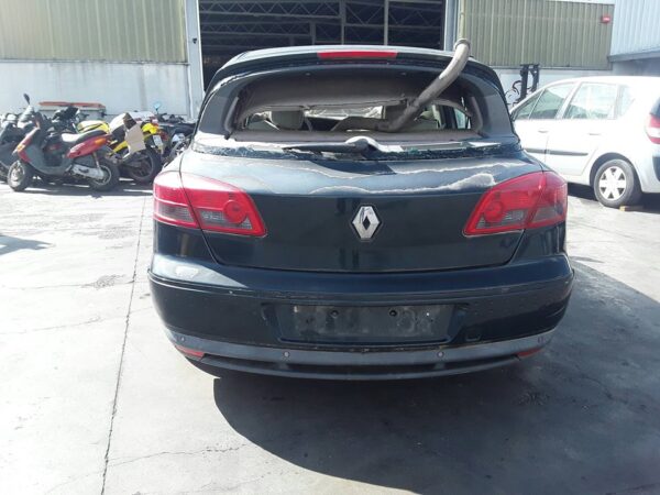 PARAGOLPES TRASERO RENAULT VEL SATIS - Imagen 4