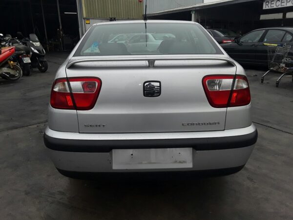 COMPRESOR AIRE ACONDICIONADO SEAT CORDOBA BERLINA - Imagen 4
