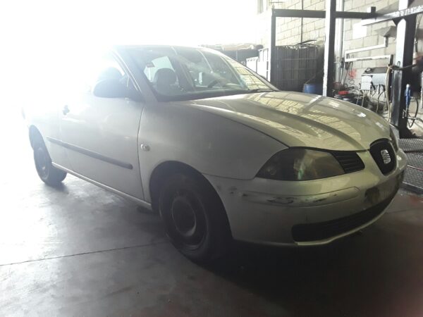 PILOTO TRASERO DERECHO SEAT IBIZA (6L1) - Imagen 2
