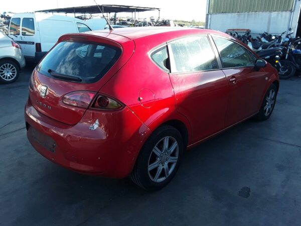PARAGOLPES TRASERO SEAT LEON - Imagen 5