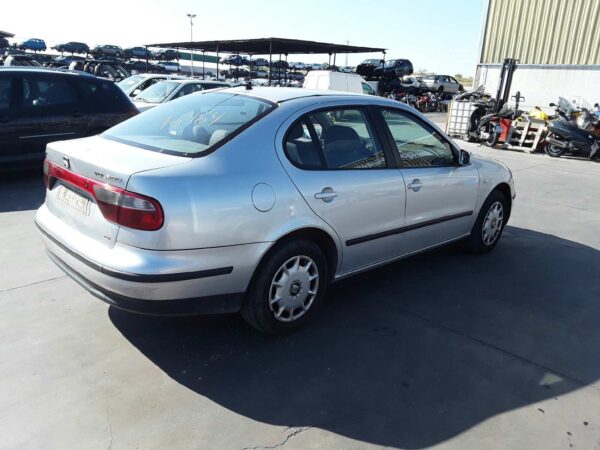 PARAGOLPES TRASERO SEAT TOLEDO (1M2) - Imagen 4