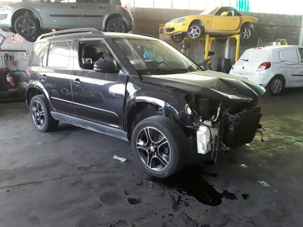 PUERTA TRASERA IZQUIERDA SKODA YETI - Imagen 3