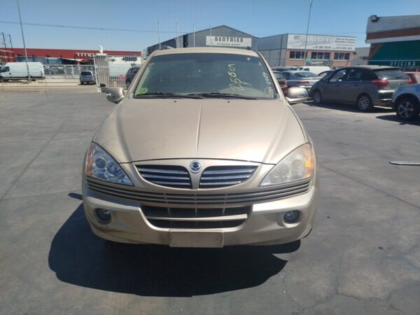 PORTON TRASERO SSANGYONG KYRON - Imagen 2