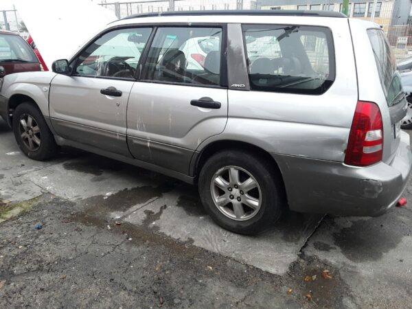 CERRADURA PUERTA TRASERA DERECHA  SUBARU FORESTER S11 - Imagen 2