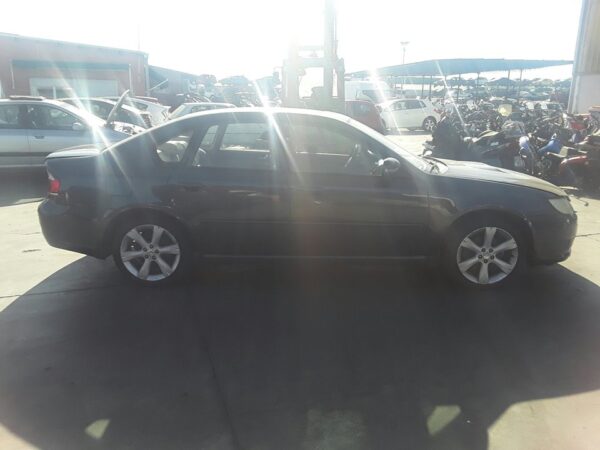 FARO DERECHO SUBARU LEGACY BERL. B13 - Imagen 5