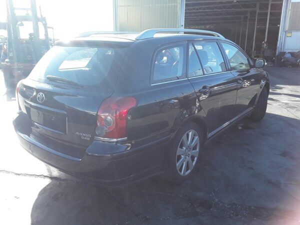 PARAGOLPES TRASERO TOYOTA AVENSIS BERLINA (T25) - Imagen 3