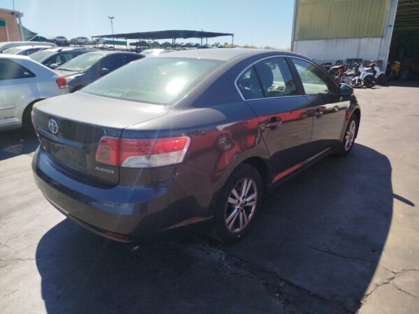 ALETA DELANTERA DERECHA TOYOTA AVENSIS (T27) - Imagen 5