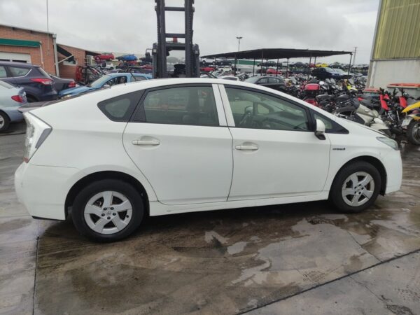ALETA DELANTERA DERECHA TOYOTA PRIUS - Imagen 5
