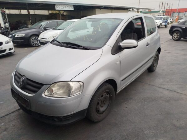 CONDENSADOR / RADIADOR  AIRE ACONDICIONADO VOLKSWAGEN FOX (5Z1)(04.2005) - Imagen 3
