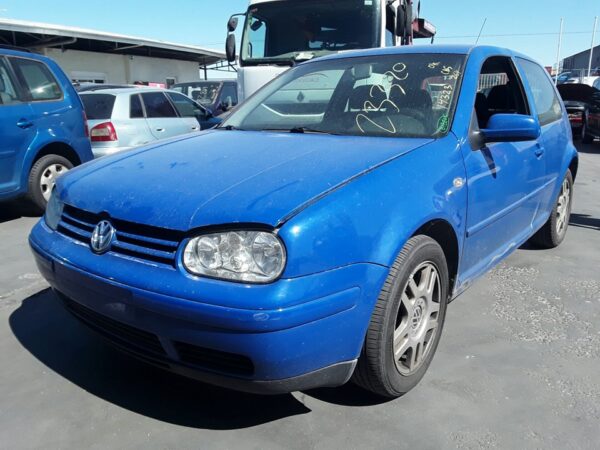 FARO IZQUIERDO VOLKSWAGEN GOLF IV BERLINA - Imagen 5
