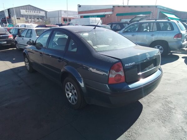 FARO IZQUIERDO VOLKSWAGEN PASSAT BERLINA - Imagen 5