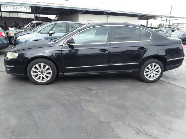 PARAGOLPES TRASERO VOLKSWAGEN PASSAT BERLINA (3C2) - Imagen 5
