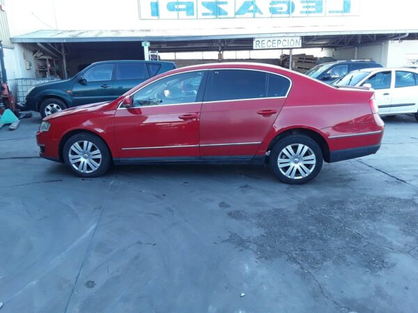PILOTO TRASERO IZQUIERDO VOLKSWAGEN PASSAT BERLINA - Imagen 5
