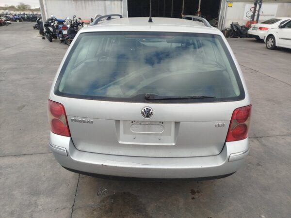 PARAGOLPES TRASERO VOLKSWAGEN PASSAT VARIANT (3B6) - Imagen 4